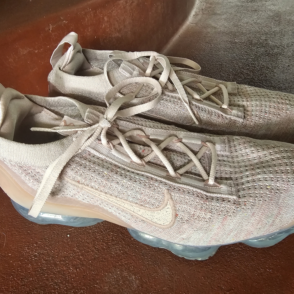 Nike Women's Pale Pink VAPORMAX Athletic Shoes
